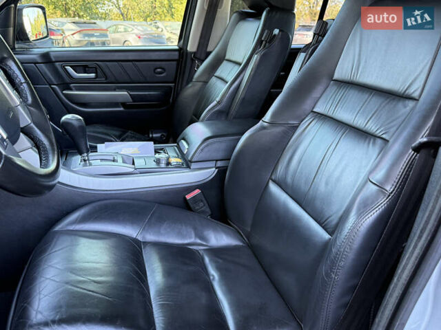 Серый Ленд Ровер Рендж Ровер, объемом двигателя 3.63 л и пробегом 247 тыс. км за 14500 $, фото 27 на Automoto.ua