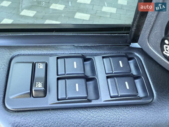 Серый Ленд Ровер Рендж Ровер, объемом двигателя 3.63 л и пробегом 247 тыс. км за 14500 $, фото 30 на Automoto.ua