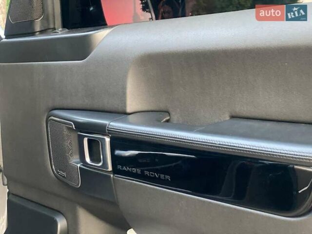 Серый Ленд Ровер Рендж Ровер, объемом двигателя 3.6 л и пробегом 330 тыс. км за 13300 $, фото 10 на Automoto.ua