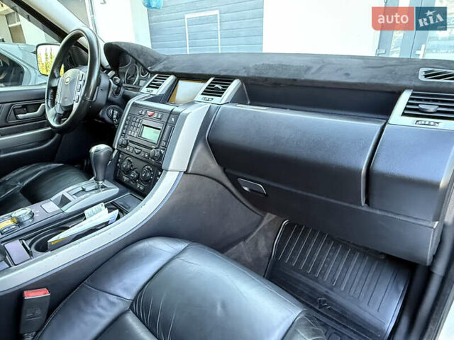 Серый Ленд Ровер Рендж Ровер, объемом двигателя 3.63 л и пробегом 247 тыс. км за 14500 $, фото 35 на Automoto.ua