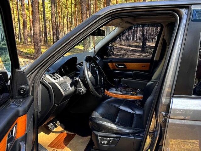 Серый Ленд Ровер Рендж Ровер, объемом двигателя 4.2 л и пробегом 215 тыс. км за 12700 $, фото 8 на Automoto.ua