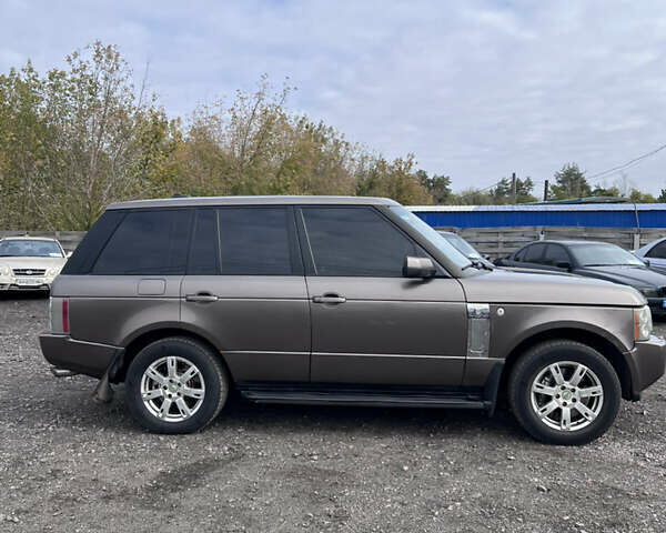 Серый Ленд Ровер Рендж Ровер, объемом двигателя 3.63 л и пробегом 240 тыс. км за 10500 $, фото 3 на Automoto.ua