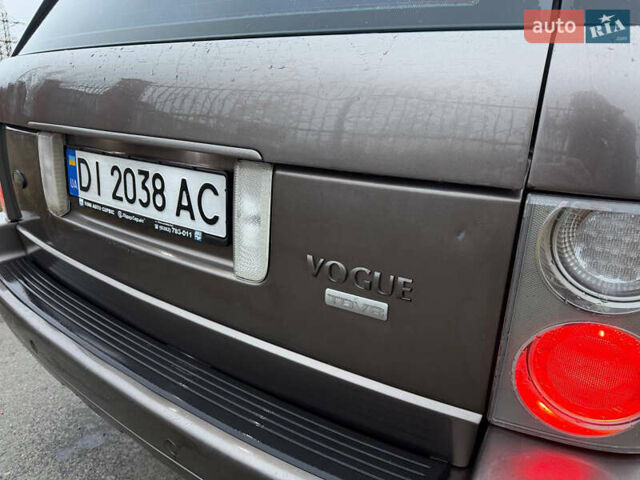 Серый Ленд Ровер Рендж Ровер, объемом двигателя 3.63 л и пробегом 240 тыс. км за 9999 $, фото 15 на Automoto.ua