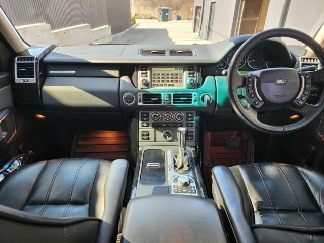 Сірий Ленд Ровер Рендж Ровер, об'ємом двигуна 3.6 л та пробігом 105 тис. км за 6341 $, фото 23 на Automoto.ua