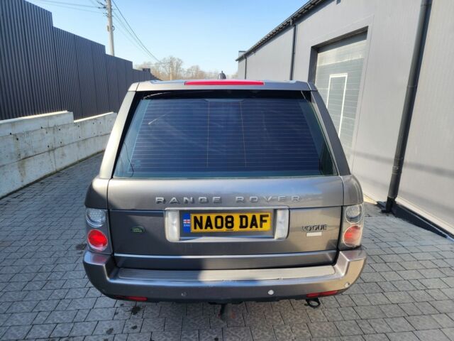 Сірий Ленд Ровер Рендж Ровер, об'ємом двигуна 3.6 л та пробігом 105 тис. км за 6341 $, фото 11 на Automoto.ua