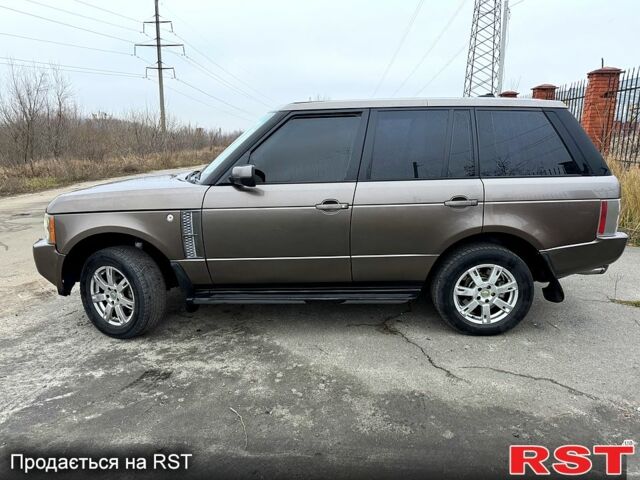 Сірий Ленд Ровер Рендж Ровер, об'ємом двигуна 3.6 л та пробігом 240 тис. км за 12000 $, фото 2 на Automoto.ua