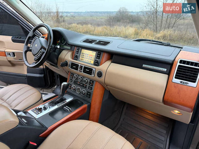 Серый Ленд Ровер Рендж Ровер, объемом двигателя 3.63 л и пробегом 240 тыс. км за 9999 $, фото 33 на Automoto.ua