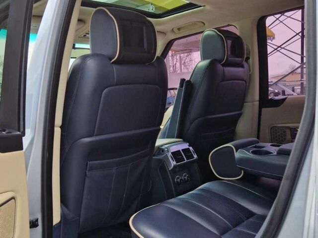 Серый Ленд Ровер Рендж Ровер, объемом двигателя 4.2 л и пробегом 131 тыс. км за 15000 $, фото 4 на Automoto.ua