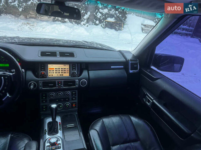 Сірий Ленд Ровер Рендж Ровер, об'ємом двигуна 3.6 л та пробігом 200 тис. км за 10500 $, фото 20 на Automoto.ua