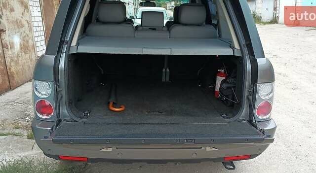 Сірий Ленд Ровер Рендж Ровер, об'ємом двигуна 3.6 л та пробігом 177 тис. км за 11999 $, фото 9 на Automoto.ua