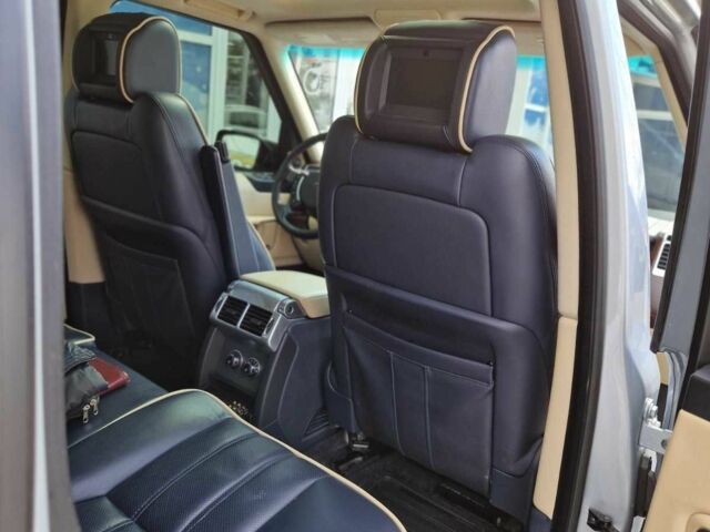 Серый Ленд Ровер Рендж Ровер, объемом двигателя 4.2 л и пробегом 131 тыс. км за 15000 $, фото 6 на Automoto.ua