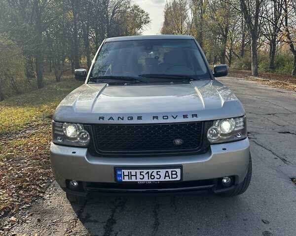 Серый Ленд Ровер Рендж Ровер, объемом двигателя 3.63 л и пробегом 229 тыс. км за 16500 $, фото 1 на Automoto.ua