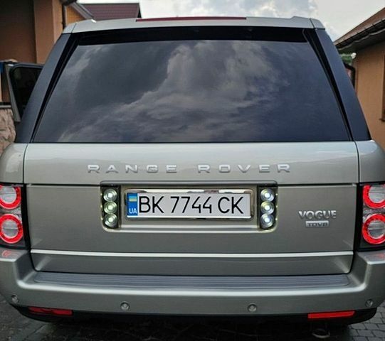 Сірий Ленд Ровер Рендж Ровер, об'ємом двигуна 3.63 л та пробігом 370 тис. км за 22900 $, фото 179 на Automoto.ua