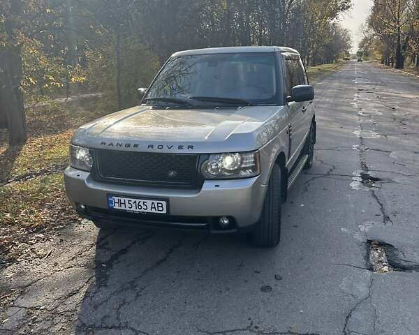 Серый Ленд Ровер Рендж Ровер, объемом двигателя 3.63 л и пробегом 229 тыс. км за 16500 $, фото 2 на Automoto.ua