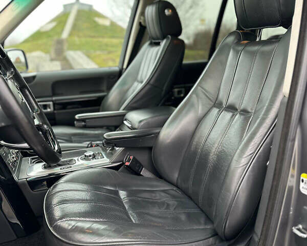 Серый Ленд Ровер Рендж Ровер, объемом двигателя 3.63 л и пробегом 185 тыс. км за 19800 $, фото 22 на Automoto.ua