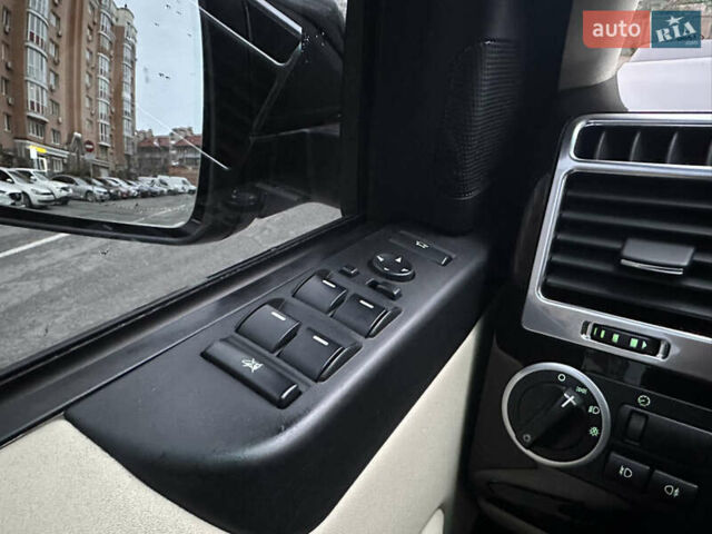 Серый Ленд Ровер Рендж Ровер, объемом двигателя 3.63 л и пробегом 230 тыс. км за 15900 $, фото 18 на Automoto.ua