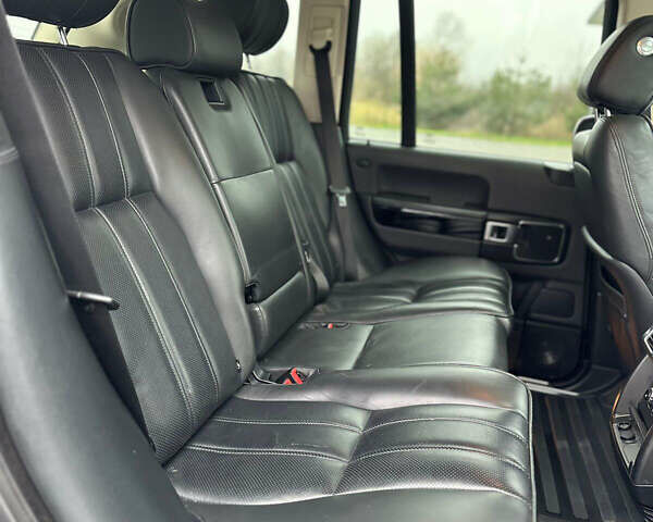 Серый Ленд Ровер Рендж Ровер, объемом двигателя 3.63 л и пробегом 185 тыс. км за 19800 $, фото 25 на Automoto.ua