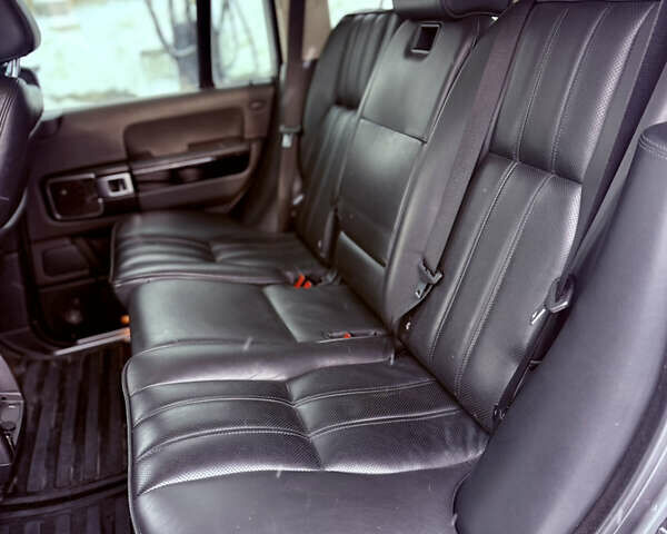 Сірий Ленд Ровер Рендж Ровер, об'ємом двигуна 3.63 л та пробігом 197 тис. км за 14800 $, фото 24 на Automoto.ua