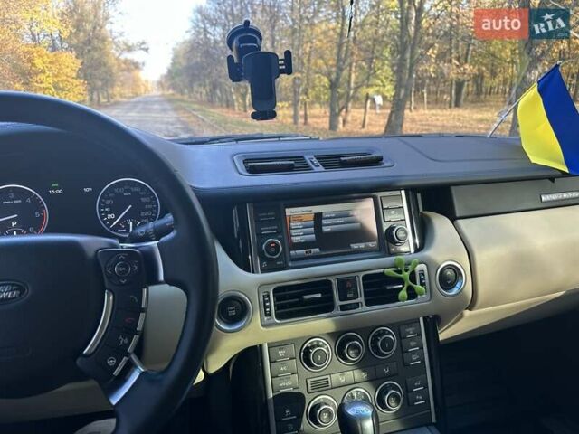 Серый Ленд Ровер Рендж Ровер, объемом двигателя 3.63 л и пробегом 229 тыс. км за 16500 $, фото 6 на Automoto.ua