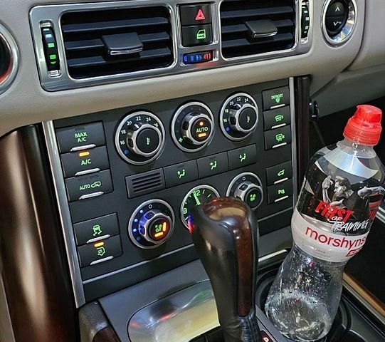 Сірий Ленд Ровер Рендж Ровер, об'ємом двигуна 3.63 л та пробігом 370 тис. км за 22900 $, фото 187 на Automoto.ua