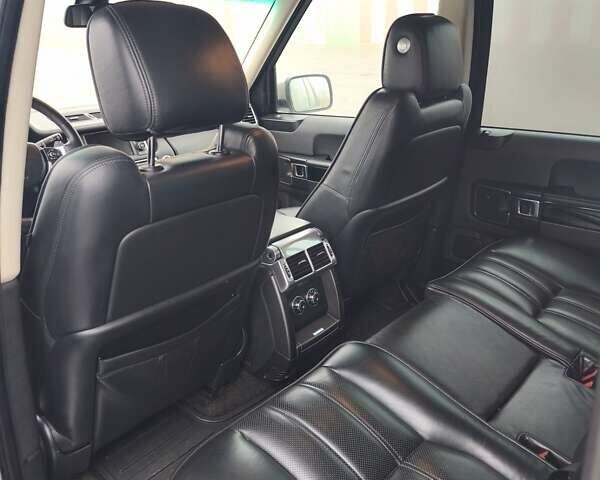 Сірий Ленд Ровер Рендж Ровер, об'ємом двигуна 4.37 л та пробігом 246 тис. км за 21000 $, фото 10 на Automoto.ua