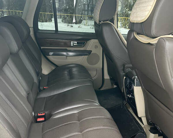 Серый Ленд Ровер Рендж Ровер, объемом двигателя 2.99 л и пробегом 235 тыс. км за 22000 $, фото 12 на Automoto.ua