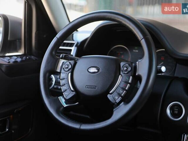 Серый Ленд Ровер Рендж Ровер, объемом двигателя 4.37 л и пробегом 252 тыс. км за 21500 $, фото 13 на Automoto.ua