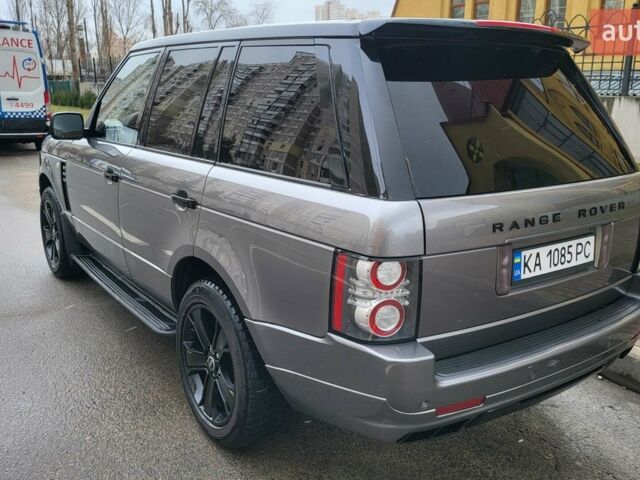 Сірий Ленд Ровер Рендж Ровер, об'ємом двигуна 4.37 л та пробігом 240 тис. км за 17900 $, фото 4 на Automoto.ua