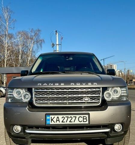 Серый Ленд Ровер Рендж Ровер, объемом двигателя 5 л и пробегом 255 тыс. км за 15350 $, фото 1 на Automoto.ua