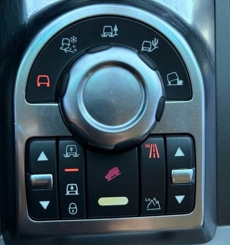 Серый Ленд Ровер Рендж Ровер, объемом двигателя 5 л и пробегом 255 тыс. км за 15350 $, фото 14 на Automoto.ua