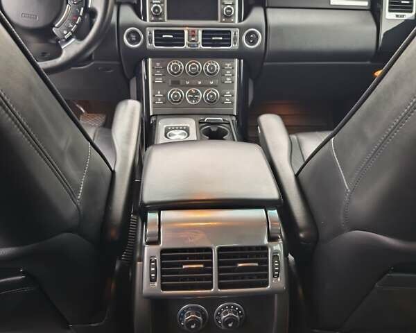 Сірий Ленд Ровер Рендж Ровер, об'ємом двигуна 4.37 л та пробігом 246 тис. км за 21000 $, фото 12 на Automoto.ua