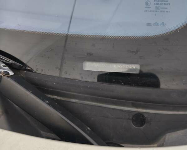 Сірий Ленд Ровер Рендж Ровер, об'ємом двигуна 4.37 л та пробігом 246 тис. км за 21000 $, фото 18 на Automoto.ua