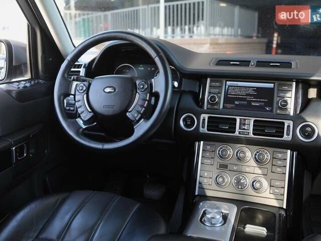 Серый Ленд Ровер Рендж Ровер, объемом двигателя 4.37 л и пробегом 252 тыс. км за 21500 $, фото 10 на Automoto.ua