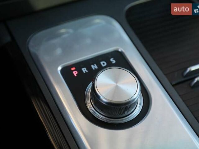 Серый Ленд Ровер Рендж Ровер, объемом двигателя 4.37 л и пробегом 252 тыс. км за 21500 $, фото 18 на Automoto.ua