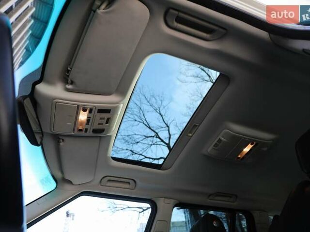 Серый Ленд Ровер Рендж Ровер, объемом двигателя 4.37 л и пробегом 252 тыс. км за 21500 $, фото 24 на Automoto.ua