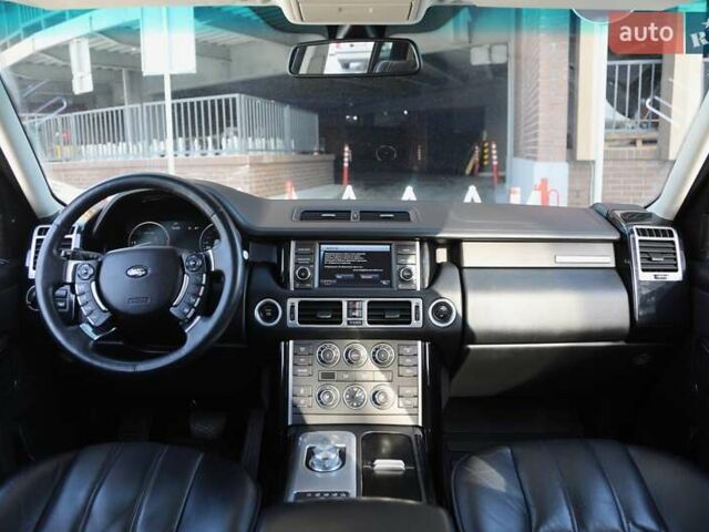 Серый Ленд Ровер Рендж Ровер, объемом двигателя 4.37 л и пробегом 252 тыс. км за 21500 $, фото 11 на Automoto.ua