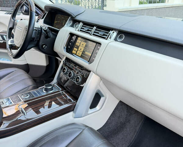 Серый Ленд Ровер Рендж Ровер, объемом двигателя 4.37 л и пробегом 179 тыс. км за 31900 $, фото 17 на Automoto.ua