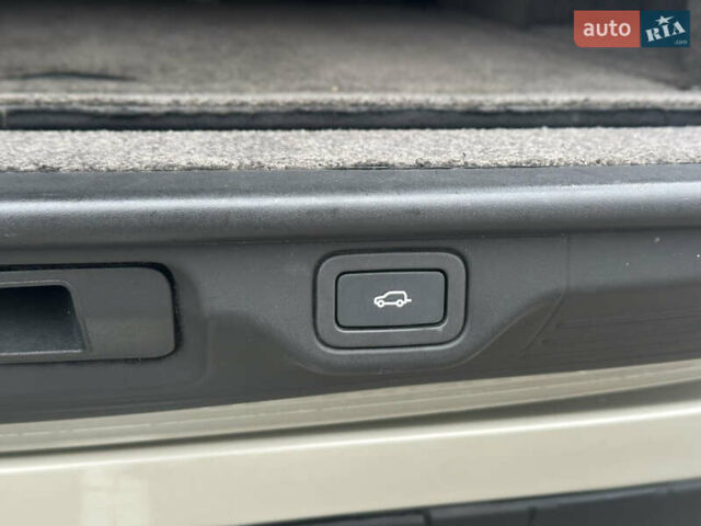 Сірий Ленд Ровер Рендж Ровер, об'ємом двигуна 4.37 л та пробігом 181 тис. км за 34500 $, фото 32 на Automoto.ua