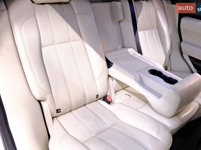 Сірий Ленд Ровер Рендж Ровер, об'ємом двигуна 4.37 л та пробігом 227 тис. км за 31900 $, фото 39 на Automoto.ua