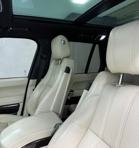 Серый Ленд Ровер Рендж Ровер, объемом двигателя 4.4 л и пробегом 230 тыс. км за 32000 $, фото 7 на Automoto.ua