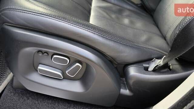 Серый Ленд Ровер Рендж Ровер, объемом двигателя 4.37 л и пробегом 136 тыс. км за 43999 $, фото 25 на Automoto.ua