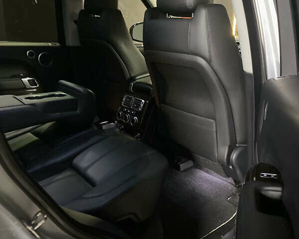 Сірий Ленд Ровер Рендж Ровер, об'ємом двигуна 3 л та пробігом 160 тис. км за 26500 $, фото 11 на Automoto.ua