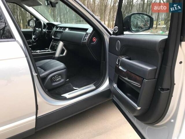 Серый Ленд Ровер Рендж Ровер, объемом двигателя 3 л и пробегом 201 тыс. км за 37900 $, фото 51 на Automoto.ua