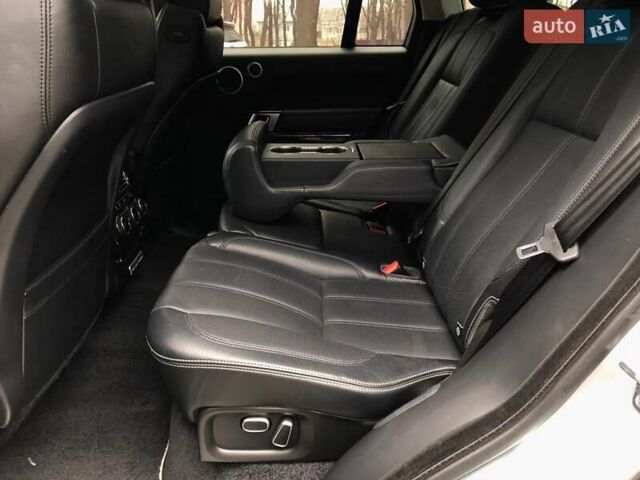 Серый Ленд Ровер Рендж Ровер, объемом двигателя 3 л и пробегом 201 тыс. км за 37900 $, фото 50 на Automoto.ua