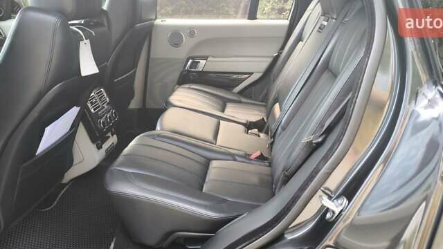 Серый Ленд Ровер Рендж Ровер, объемом двигателя 4.37 л и пробегом 136 тыс. км за 43999 $, фото 28 на Automoto.ua