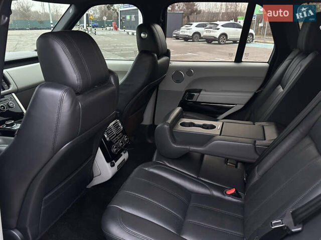 Сірий Ленд Ровер Рендж Ровер, об'ємом двигуна 4.37 л та пробігом 190 тис. км за 29500 $, фото 18 на Automoto.ua