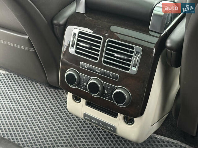 Сірий Ленд Ровер Рендж Ровер, об'ємом двигуна 4.37 л та пробігом 181 тис. км за 34500 $, фото 45 на Automoto.ua