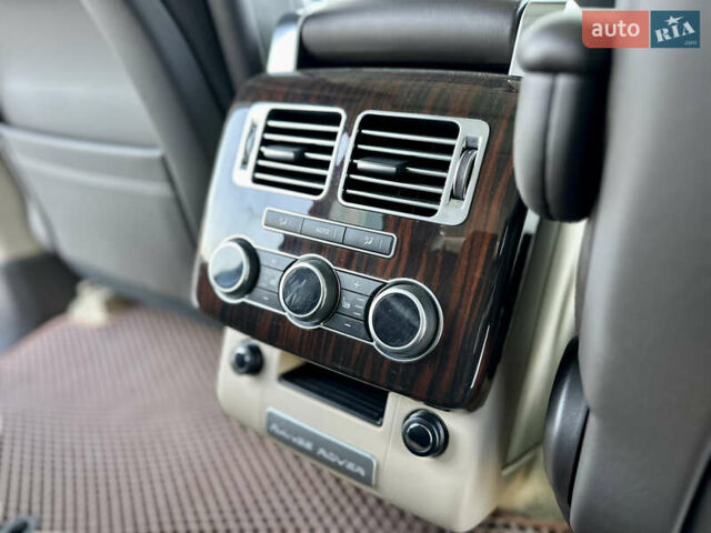 Серый Ленд Ровер Рендж Ровер, объемом двигателя 4.37 л и пробегом 100 тыс. км за 42000 $, фото 45 на Automoto.ua