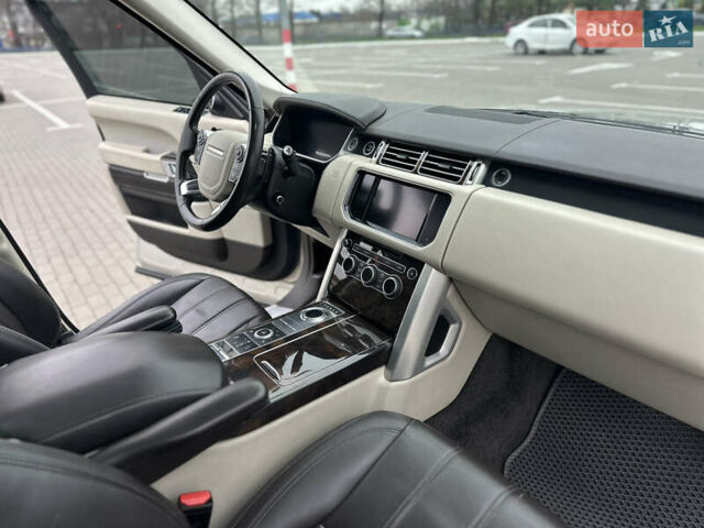 Сірий Ленд Ровер Рендж Ровер, об'ємом двигуна 4.37 л та пробігом 181 тис. км за 34500 $, фото 59 на Automoto.ua