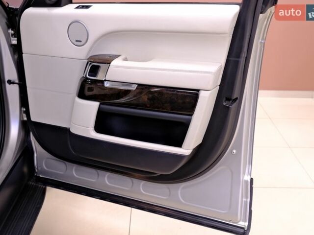 Сірий Ленд Ровер Рендж Ровер, об'ємом двигуна 4.37 л та пробігом 227 тис. км за 31900 $, фото 40 на Automoto.ua